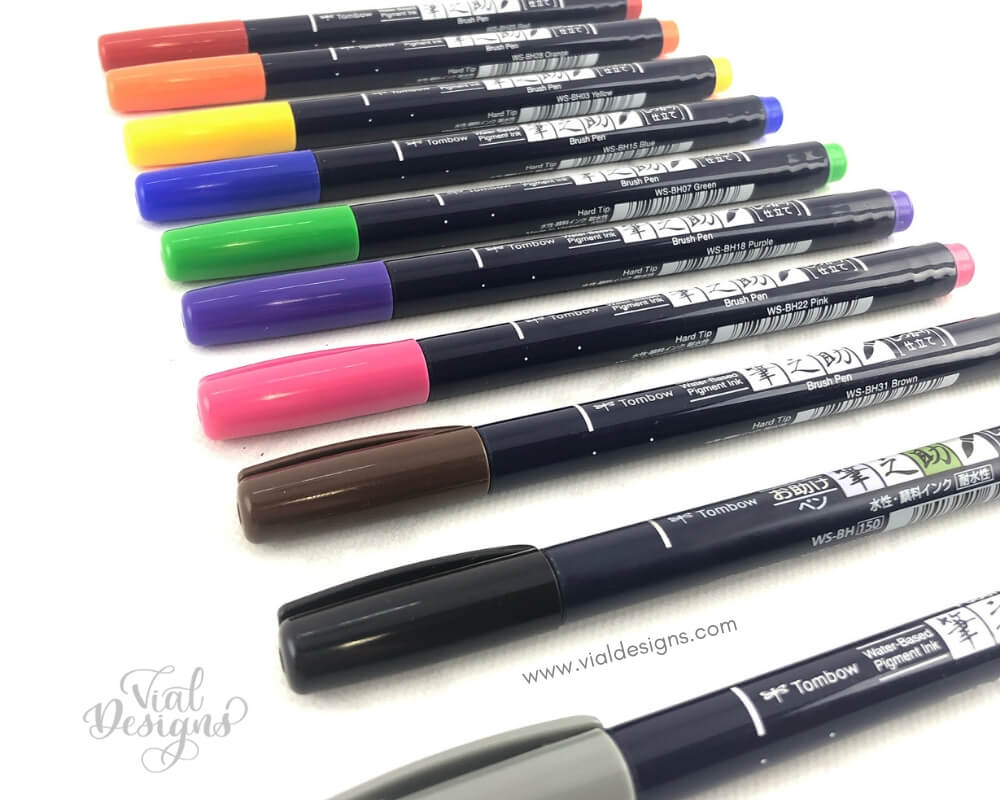 https://www.vialdesigns.com/wp-content/uploads/Best-Brush-Calligraphy-Pens-for-beginners_Tombow-Fudenosuke-Colors.jpg