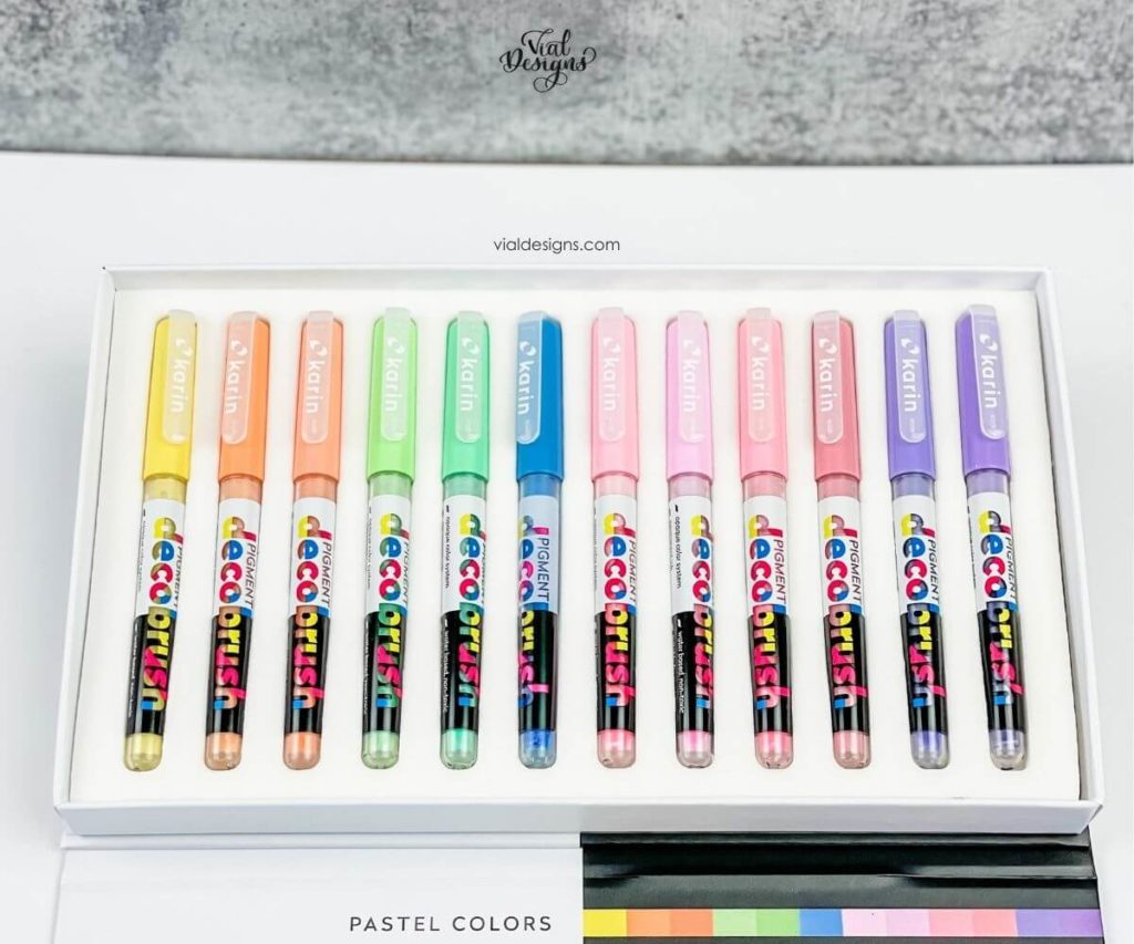 https://www.vialdesigns.com/wp-content/uploads/pastel-collection-from-the-decobrush-pigment-pens-master-set-1024x853.jpeg